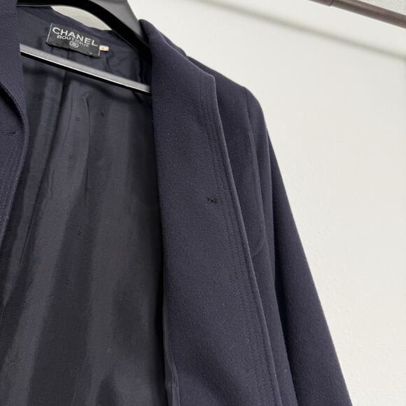 Vintage Chanel Boutique Blazer Jacket 1989/1990 Navy Gold Buttons 42 FR (US 10) - Picture 8 of 16